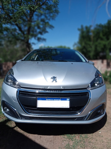 Peugeot 208 1.6 Allure