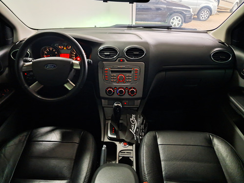 Ford Focus 2.0 Titanium Flex Powershift 5p