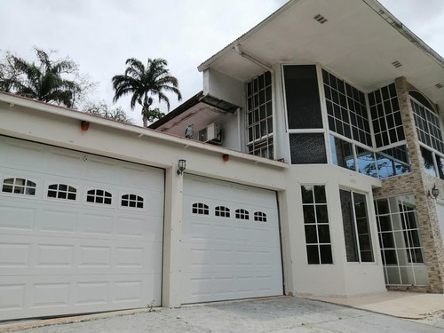 Imagen 1 de 14 de Venta De Casa De 775 M2 En Clayton 22-2578