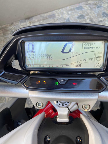 Imagen 6 de 17 de Mv Agusta Brutale 800