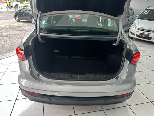 Fiat Cronos 1.0 Drive Flex 4p