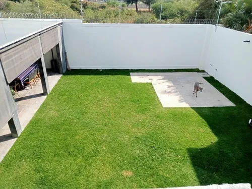 Casa En Venta En Pontevedra, Irapuato, Gto.