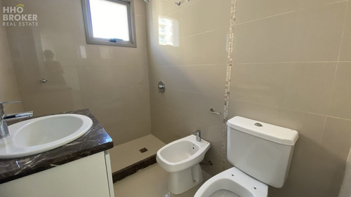 Imagen 8 de 10 de Apartamento En Venta 2 Dormitorios-place Lafayette - Punta Del Este Brava