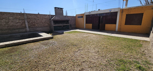 Venta De Espectacular Salón Para Eventos En Guaymallén