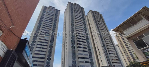 Jg Cod Flex 23-28324, Se Vende Bello Apartamento En Los Dos Caminos