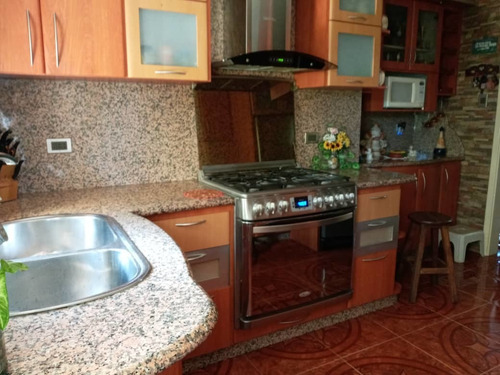 Imagen 5 de 14 de Casa Dos Niv Vía Lagunetica Res Las Guamas Los Teques 307m2