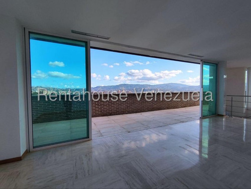 Apartamento Piso Alto Multinivel 680 M² 4h, 8b, 4p, Residencias Bosque Los Chorros Con Pozo De Agua Planta Eléctrica En Calle Cerrada En Venta En Los Chorros Avenida Principal De Los Chorros Caracas