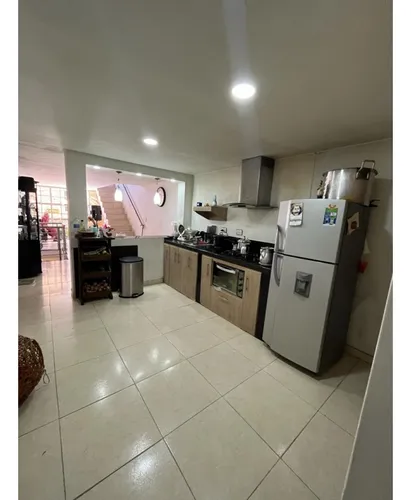 Ganga-casa De 4niveles Barrio Trinidad (mls 256937)