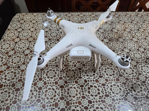 Drone Dji Phantom Para Piezas Blanco (Usado)