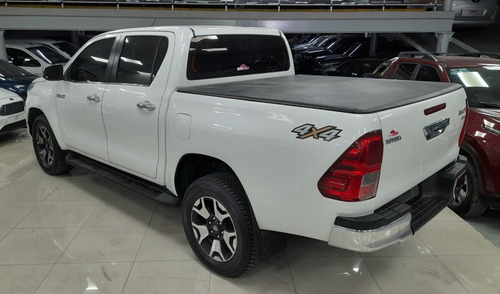 Toyota Hilux 2.8 Cd Srx 177cv 4x4 At