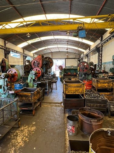 Depósito Oficinas De 800m2 En Parque Industrial Burzaco