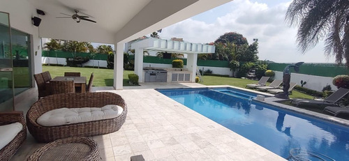 Hermosa Residencia Con Acabados De Lujo