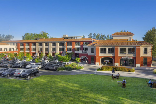 Local Comercial De 63 M2 En Excelente Ubicación En Pueblo Caamaño -pilar