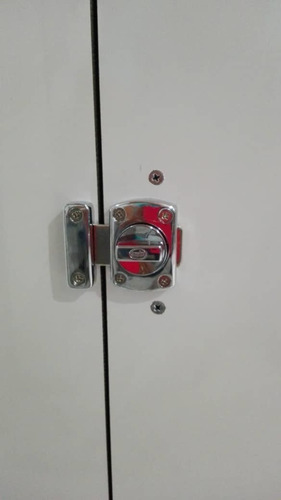 Imagen 4 de 5 de Tabiques Sanitarios En Baquelita