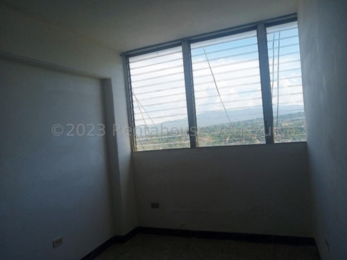 Milagros Inmuebles Oficina Alquiler Barquisimeto Lara Zona Centro Economica Comercial Economico Código Inmobiliaria Rent-a-house 24-8042