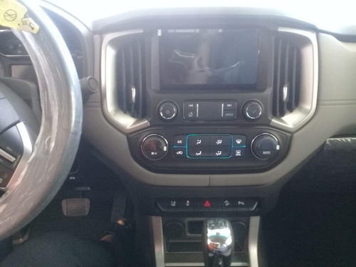 Imagen 9 de 15 de Chevrolet S10 2.8 Hc 4x4 Cd Tdci 200cv At