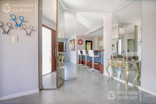 Venta Casa 3 Dormitorios Barrio Privado Parque Pinares, Punta Del Este