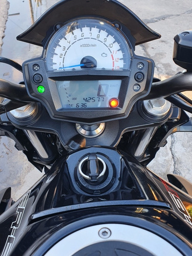 Imagen 5 de 11 de Kawasaki Er6n
