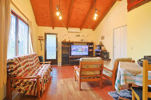 Venta Casa 4 Dorm 3 Baños Apartamento En El Fondo Floresta