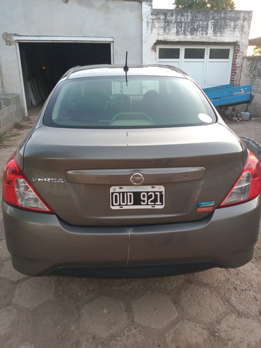 Nissan Versa 1.6 Advance