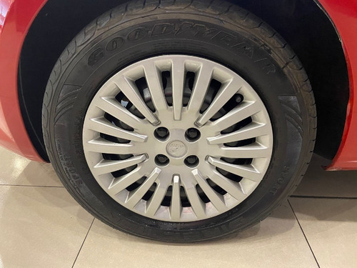 Imagem 9 de 9 de Fiat Punto 1.4 Attractive 8v Flex 4p Manual