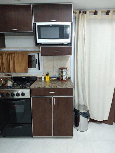 Imagen 4 de 12 de Departamento En Venta De 2 Amb. Con Terraza En Villa Luzuriaga