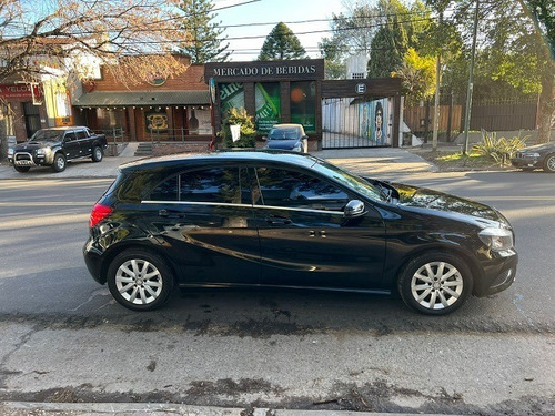 Imagen 23 de 24 de Mercedes Benz A200 Style 1.6 T De 156cv U/mano 49.000km 2013