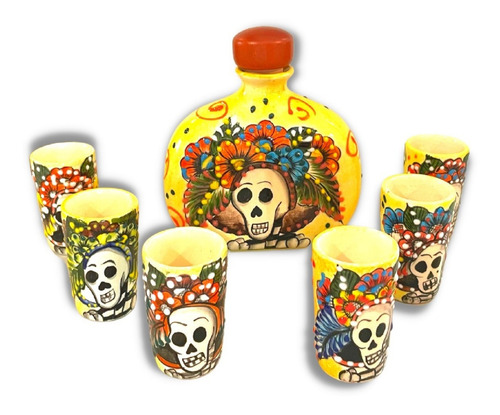 Licorera Mis Amores Tequilero Y Caballitos Color Amarillo De 1l