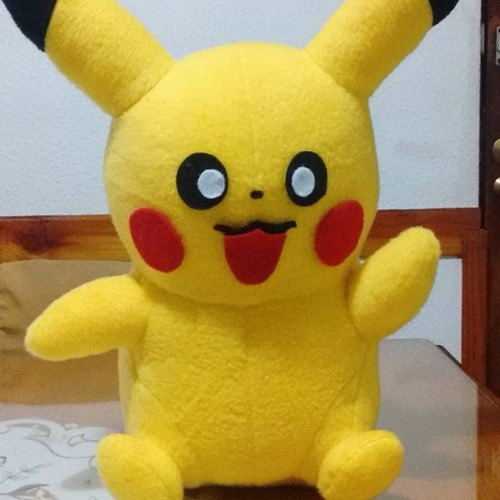 Pokemon Pikachu Peluche 37cm