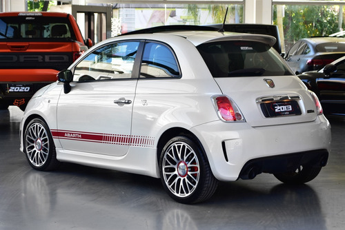 Imagen 4 de 15 de Fiat 500 1.4 Turbo Abarth - Car Cash