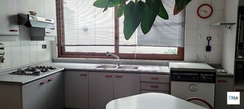 Imagen 8 de 30 de Maravillosa Casa En Sector Exclusivo De Lo Barnechea