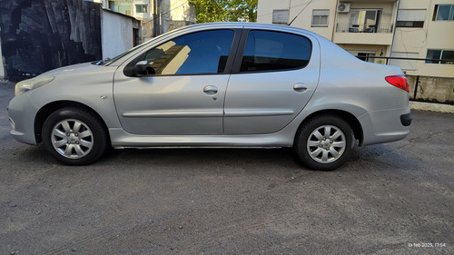 Peugeot 207 1.4 Sedan Allure 75cv