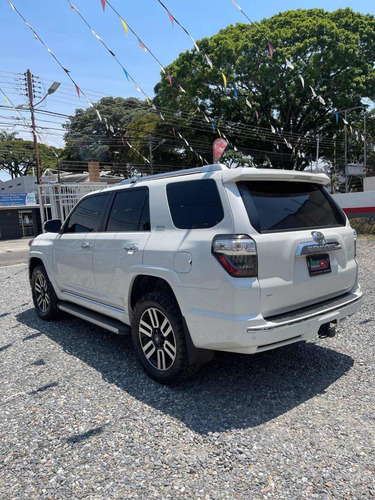 Imagen 12 de 13 de Toyota Runner Limited 4x4