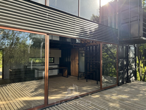 Casa En Venta De 5d 3b En Colbún, Sector Los Canelos.