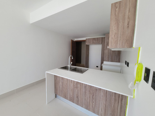 Za144 - Serralles | Apartamento Tipo Condo Hotel En Venta | 1 Habitación | 1.5 Baños | 1 Parqueo | Amenidades Exclusivas | $185,000 Usd | #foxpiantini