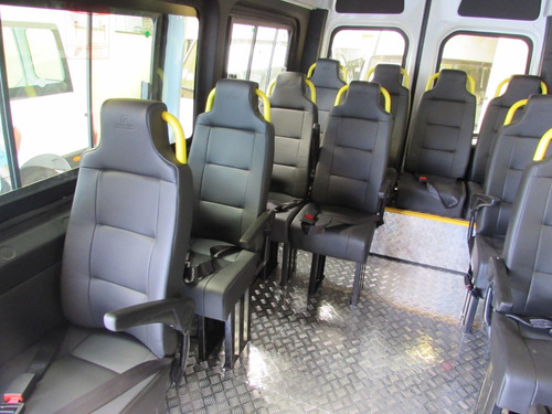 Mercedes Benz Sprinter Van 2019