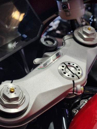 Imagen 23 de 25 de F3 Rosso Mv Agusta No Ducati- No Panigale