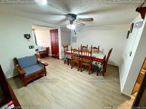 Departamento En Venta, En Fraccionamiento Las Vegas