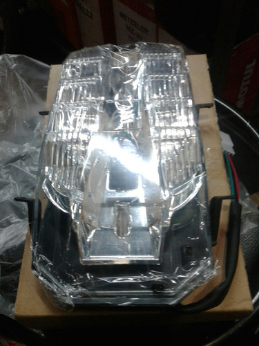 Faro Trasero Rouser 180 / 220 .antraxmotos