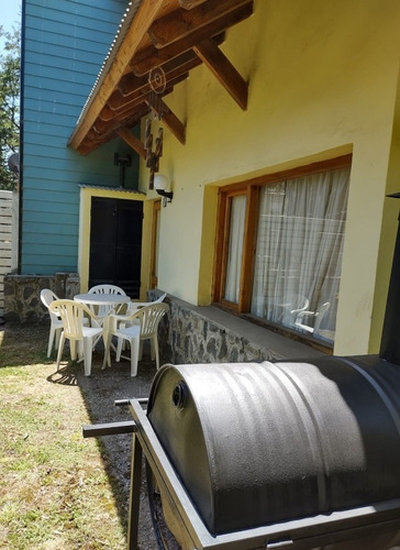 Imagen 4 de 15 de Cabañas Gnionguis, Villa La Angostura, 450 Mts Av. Arrayanes
