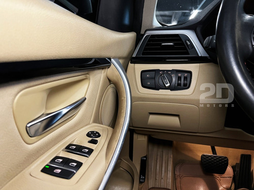 BMW 320i 2.0 SPORT 16V TURBO ACTIVE FLEX 4P AUTOMÁTICO