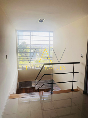 Departamento En Av. Revolución