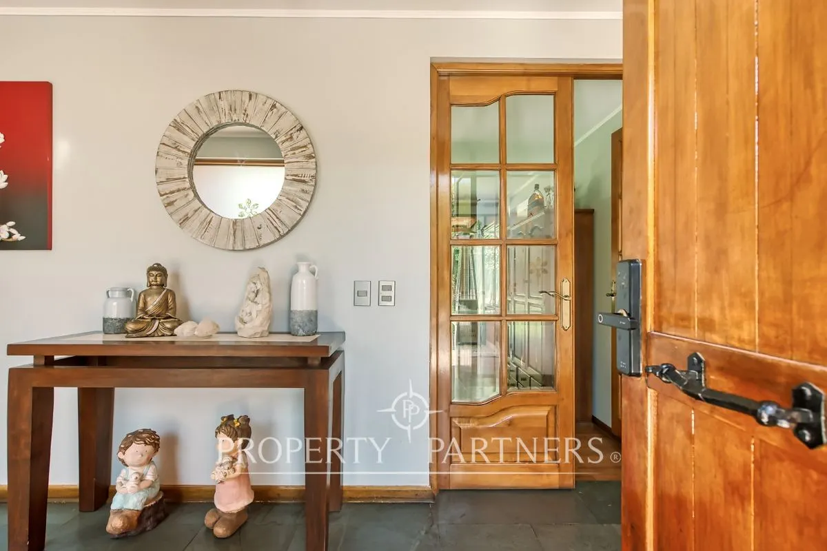 Imagen 2 de 30 de Venta De Magnífica Casa Con Gran Terreno, En Peñal...