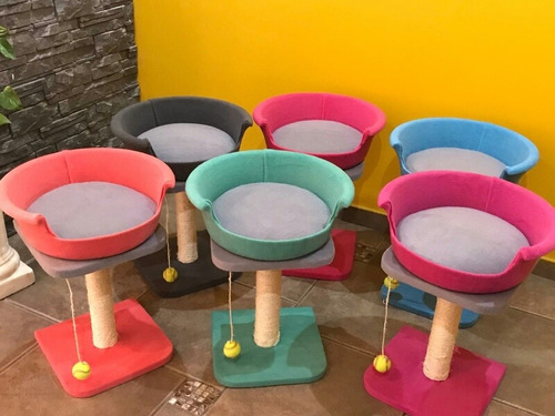 Imagen 8 de 9 de Rascador Para Gatos Com Cama Y Juguete.