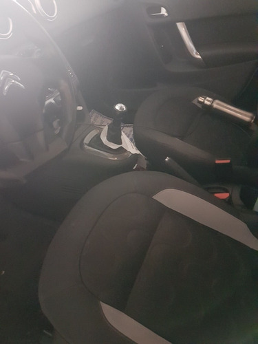 Imagem 5 de 9 de Citroën C3 2015 1.5 Tendance Flex 5p