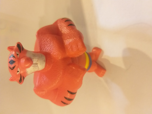 Muñeco Tigre Vitaly Madagascar Mac Donalds 2012