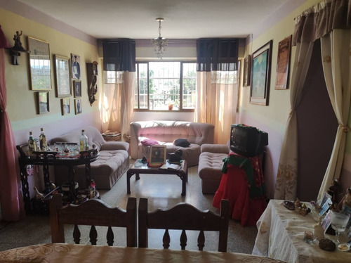 Imagen 3 de 17 de Apartamento En Venta Residencias Plaza Urb. Parque Valencia Adriana Atienzo 04144194178
