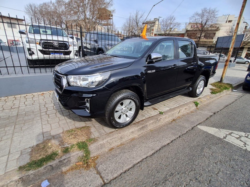 Imagen 7 de 15 de Toyota Hilux Srv 4x2 2019