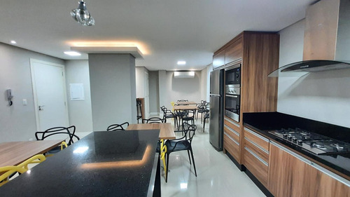 Imagem 9 de 15 de Apartamento - Padrão, Para Venda Em Joinville/sc - V606