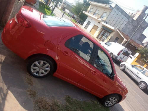 Imagen 6 de 8 de Fiat Siena 2015 1.4 El